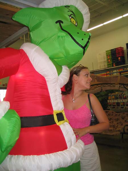 walmart_grinch_kris